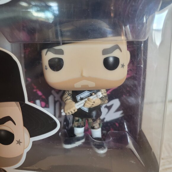 Funko Pop Rocks Blink-182 Travis Barker #84 - Picture 12 of 12